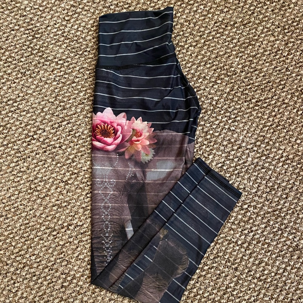 TEEKI Love the Elephant Hot Pants